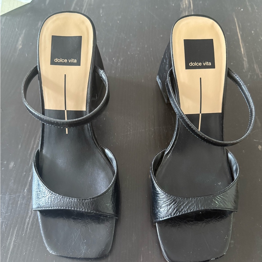 Dolce Vita Black Strappy Square-Toe Block Heel Sandals